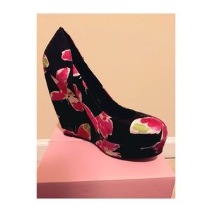 Elle butterfly heel’s